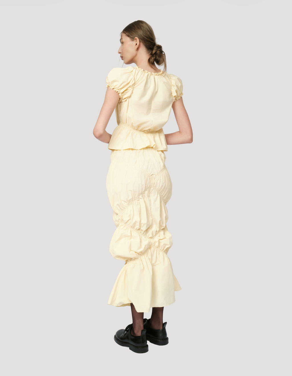 Saia Pavlova Manteiga
